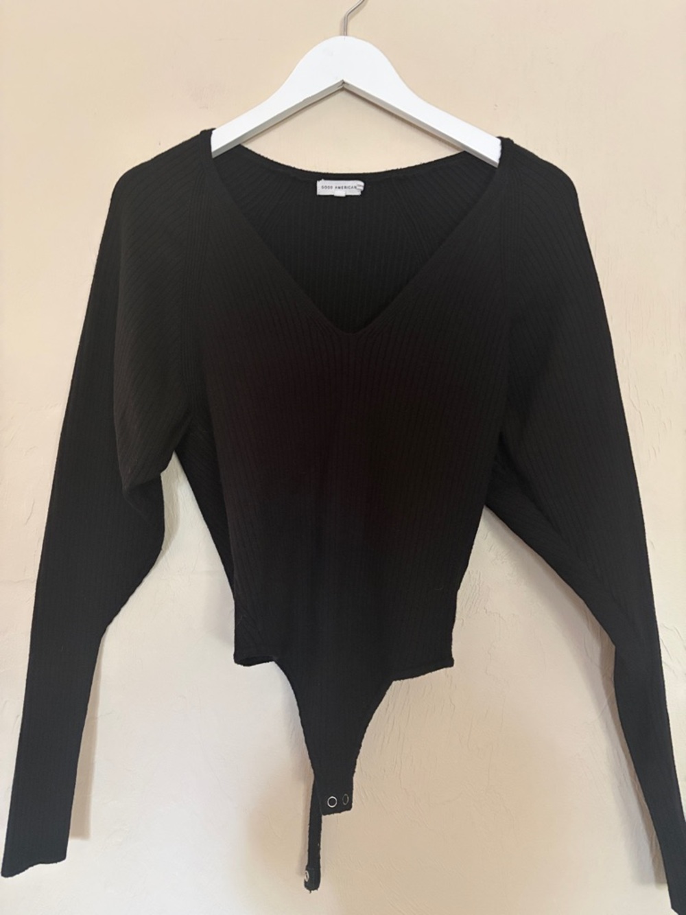 Good American Black V-Neck Ribbed Snap-Button Sweater Bodysuit. Great Condition!